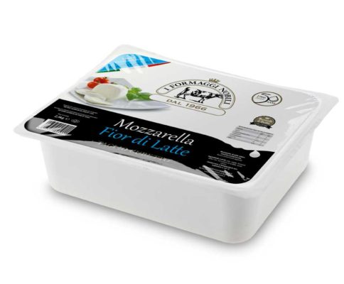 mozzarella per pizza tagliata a cubetti